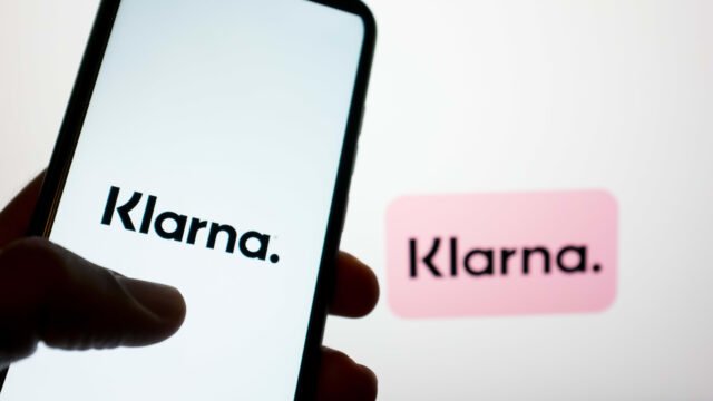 Klarna Dives into Banking,